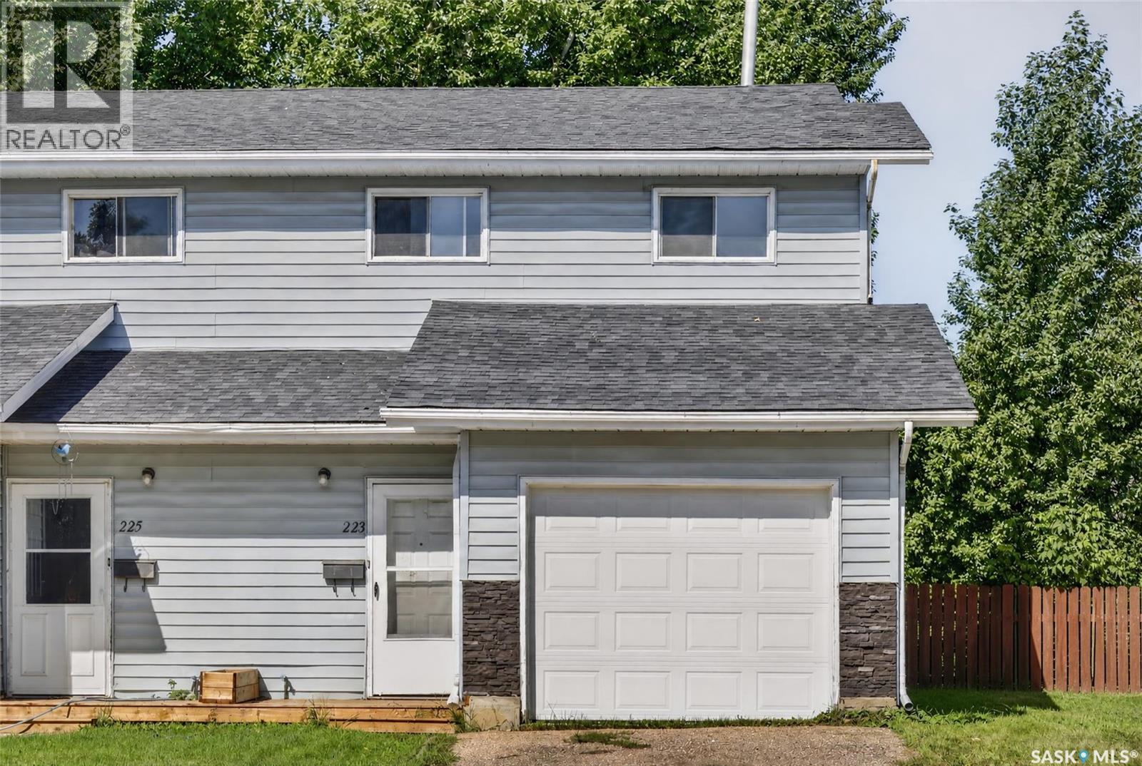 223-225 Wakabayashi Way, Saskatoon, Saskatchewan  S7K 7M4 - Photo 2 - SK047401