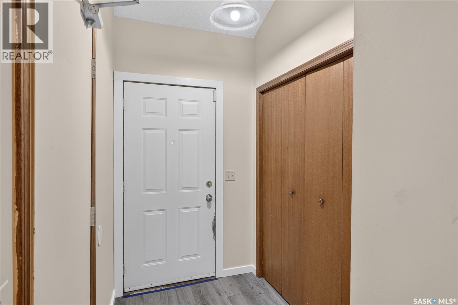 223-225 Wakabayashi Way, Saskatoon, Saskatchewan  S7K 7M4 - Photo 4 - SK047401