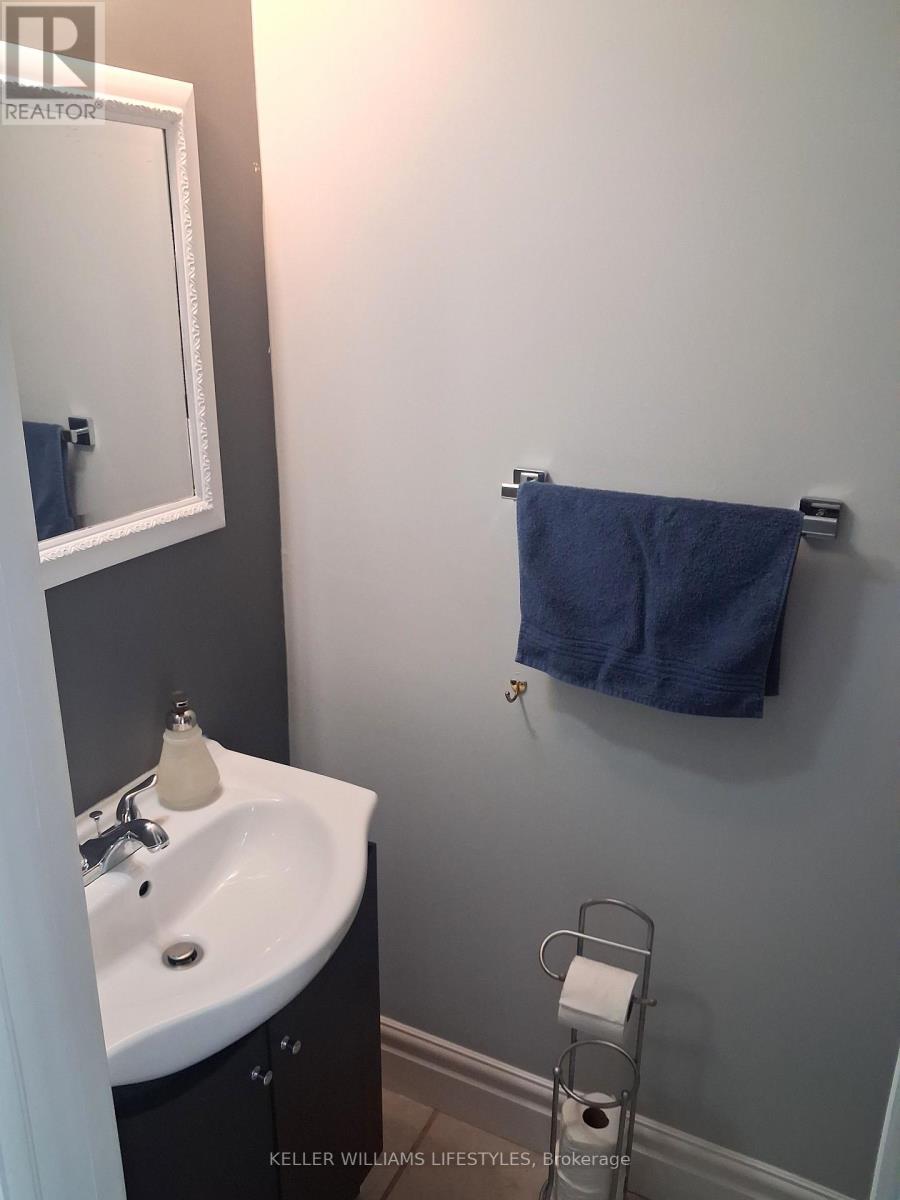 318 Base Line Road W, London South, Ontario  N6J 1W1 - Photo 11 - X13739762