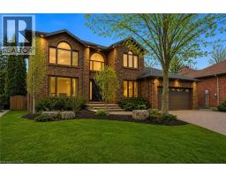 28 DEERVIEW Avenue, Ancaster, Ontario