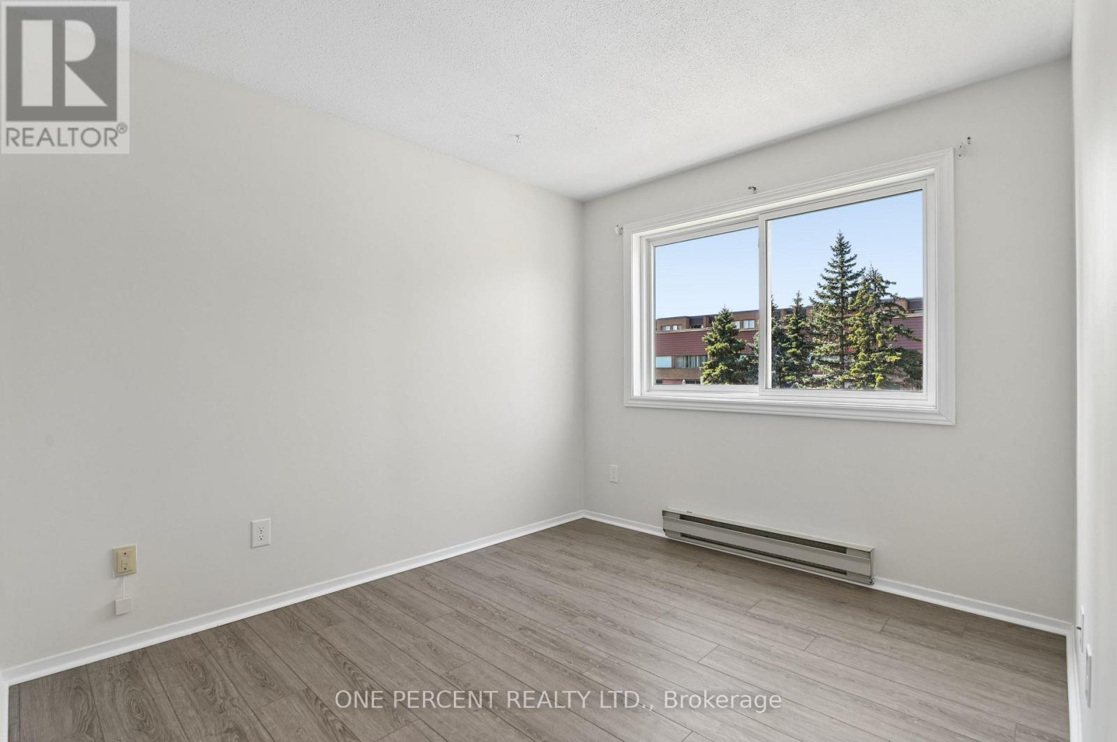 204 - 250 Brittany Drive, Ottawa, Ontario  K1K 4M1 - Photo 23 - X13739766