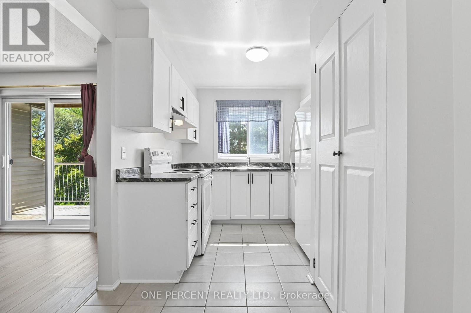 204 - 250 Brittany Drive, Ottawa, Ontario  K1K 4M1 - Photo 9 - X13739766