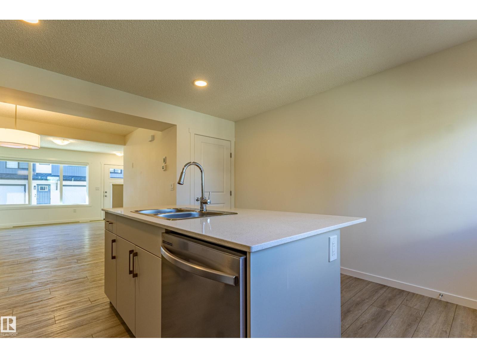 #109 1025 Secord Promenade Pm NW, Edmonton, Alberta  T5T 7V4 - Photo 4 - E4502797