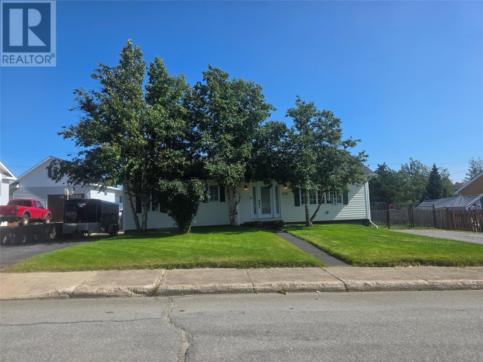 215 Cartwright Street, Labrador City — photo 2