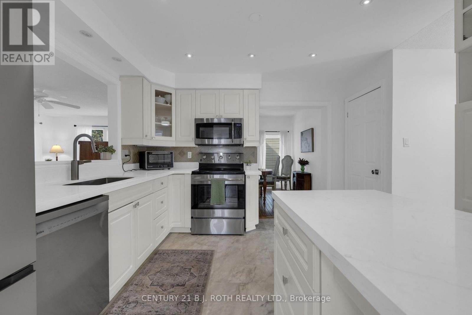 63 Oren Boulevard, Barrie, Ontario  L4N 4P5 - Photo 11 - S13739746