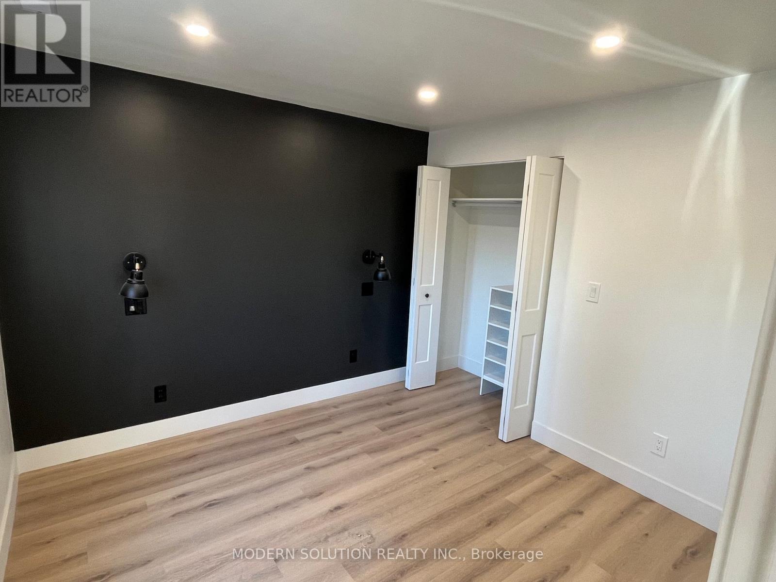 23 Tilden Crescent, Toronto, Ontario  M9P 1V6 - Photo 11 - W13524220