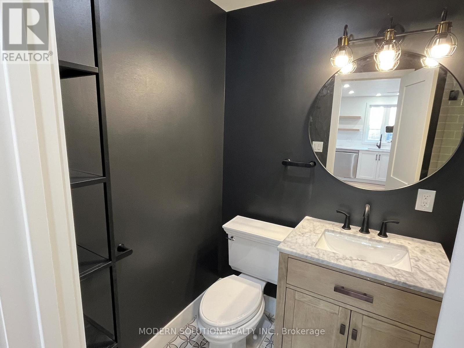 23 Tilden Crescent, Toronto, Ontario  M9P 1V6 - Photo 5 - W13524220