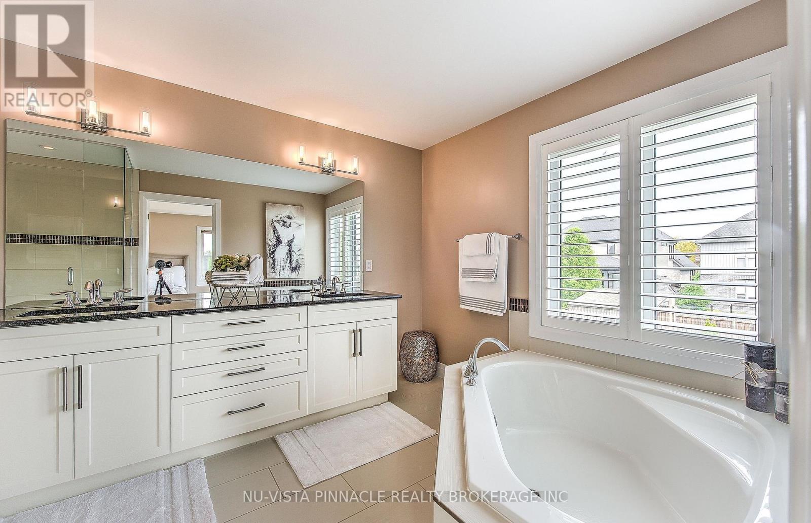 738 Hickoryridge Common, London North, Ontario  N6G 0M9 - Photo 28 - X13739868