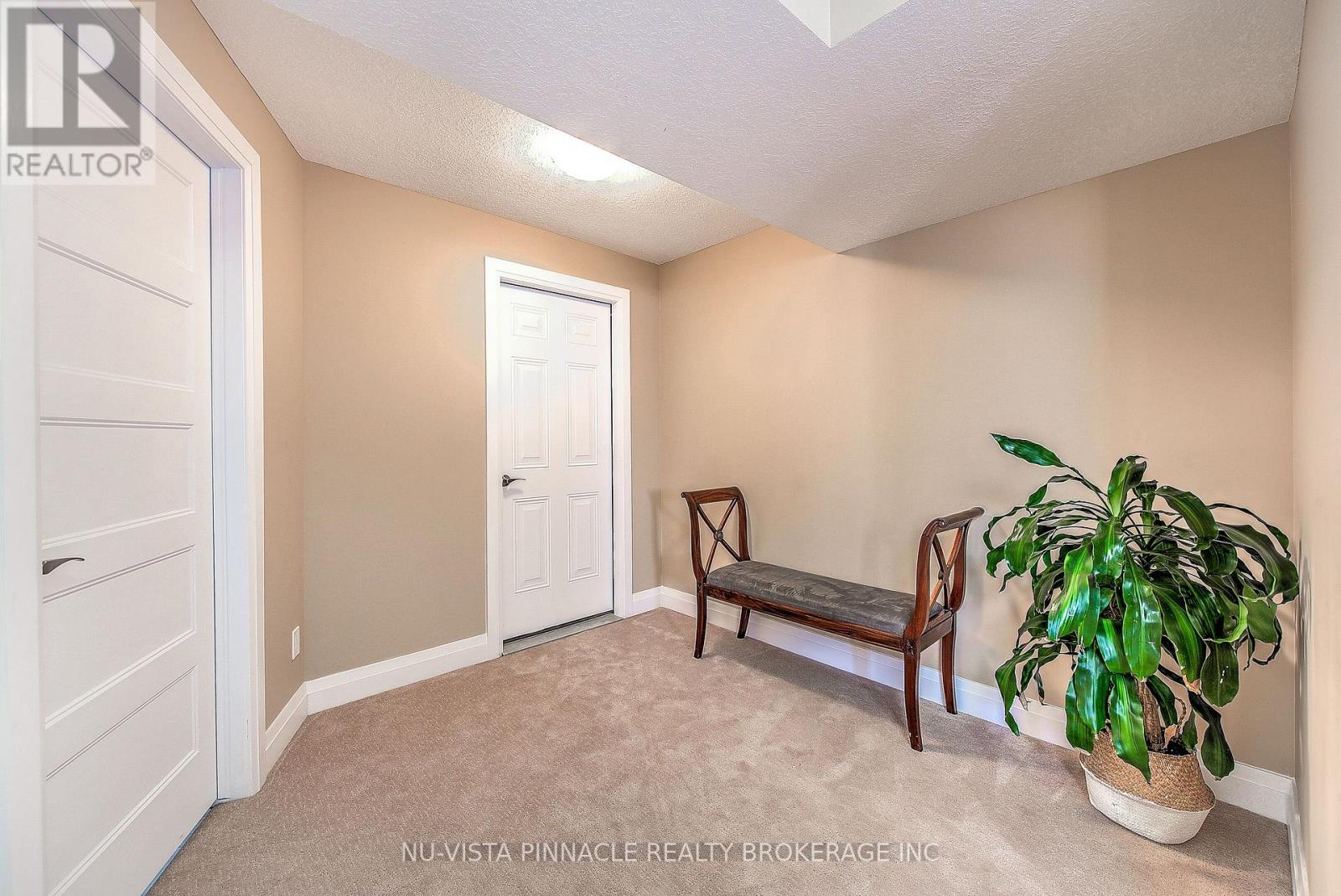738 Hickoryridge Common, London North, Ontario  N6G 0M9 - Photo 36 - X13739868