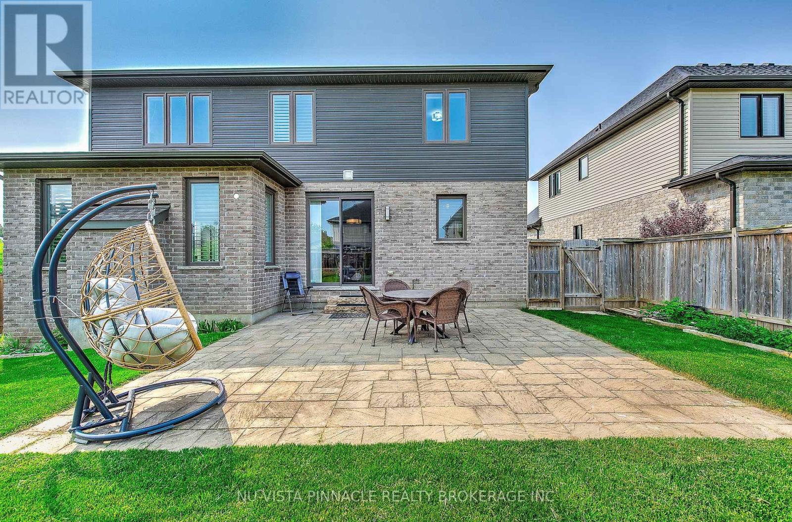 738 Hickoryridge Common, London North, Ontario  N6G 0M9 - Photo 46 - X13739868