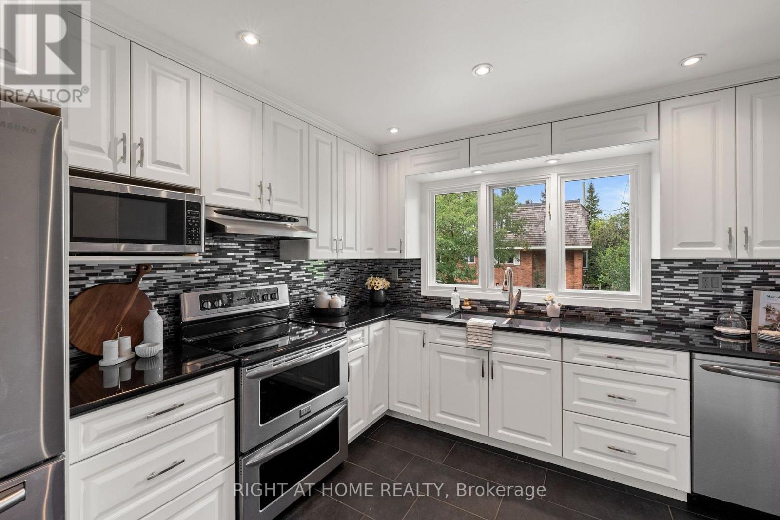 9 Marco Lane, Ottawa, Ontario  K1S 5A1 - Photo 8 - X13739872