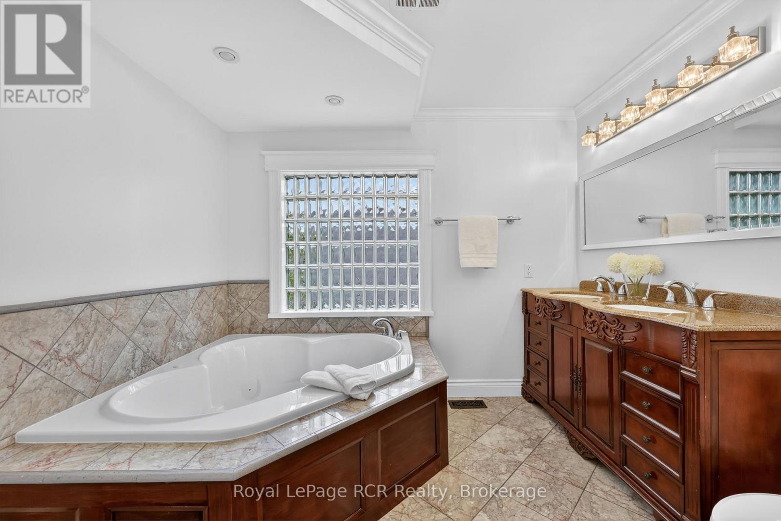 53 Broadview Street, Collingwood, Ontario  L9Y 0X2 - Photo 38 - S13739812