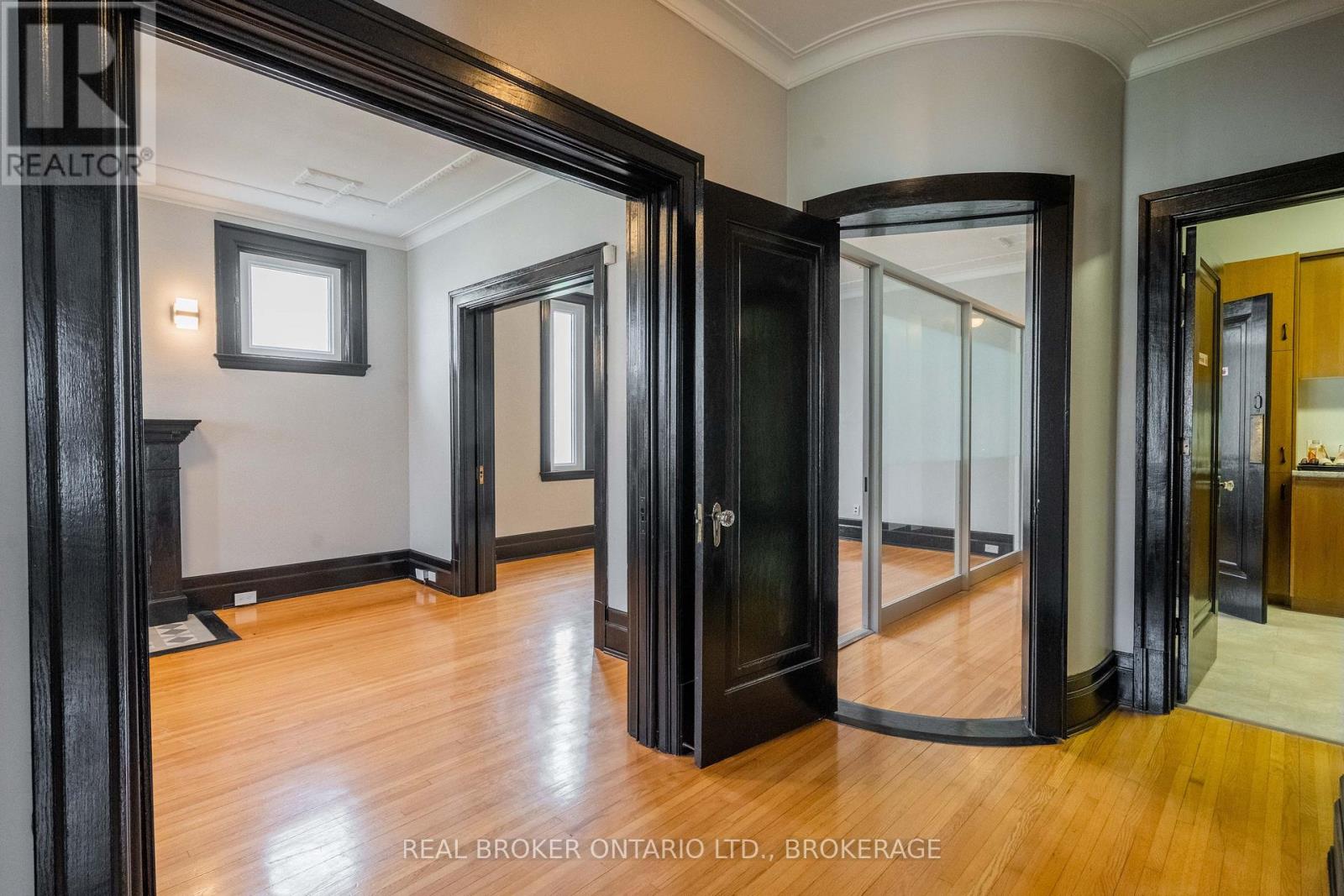 109 York Street, Cornwall, Ontario  K6J 3Y9 - Photo 3 - X13739792