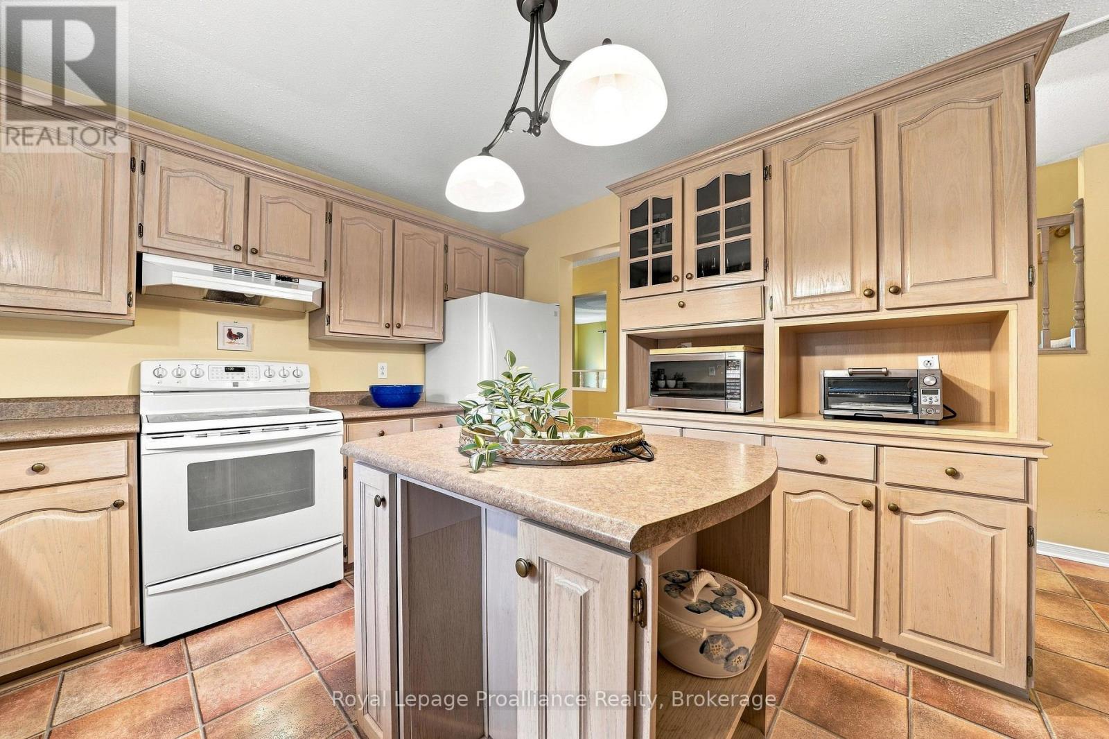 128 Murray Street, Quinte West, Ontario  K8V 5P4 - Photo 16 - X13739844