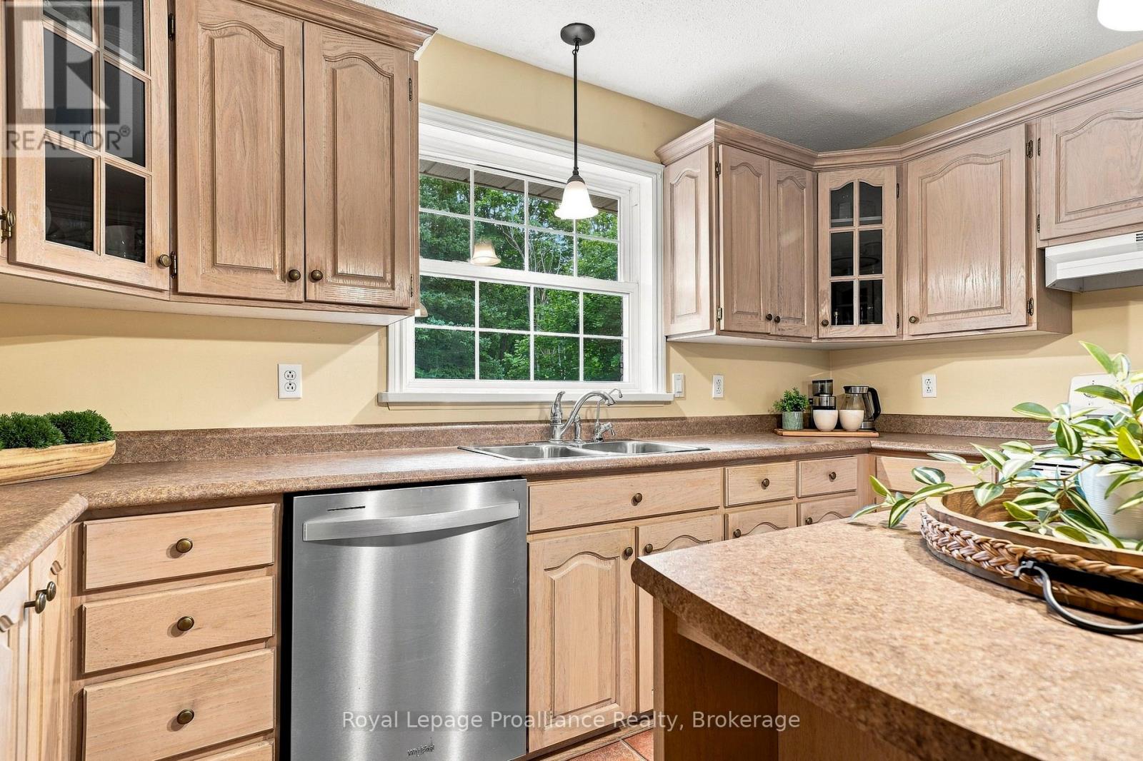 128 Murray Street, Quinte West, Ontario  K8V 5P4 - Photo 18 - X13739844
