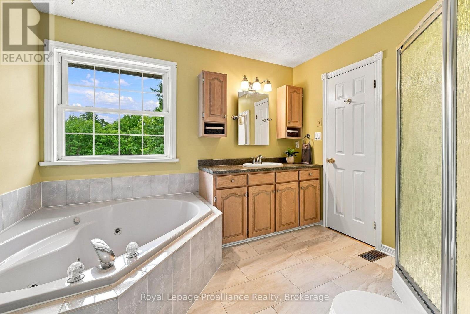 128 Murray Street, Quinte West, Ontario  K8V 5P4 - Photo 35 - X13739844
