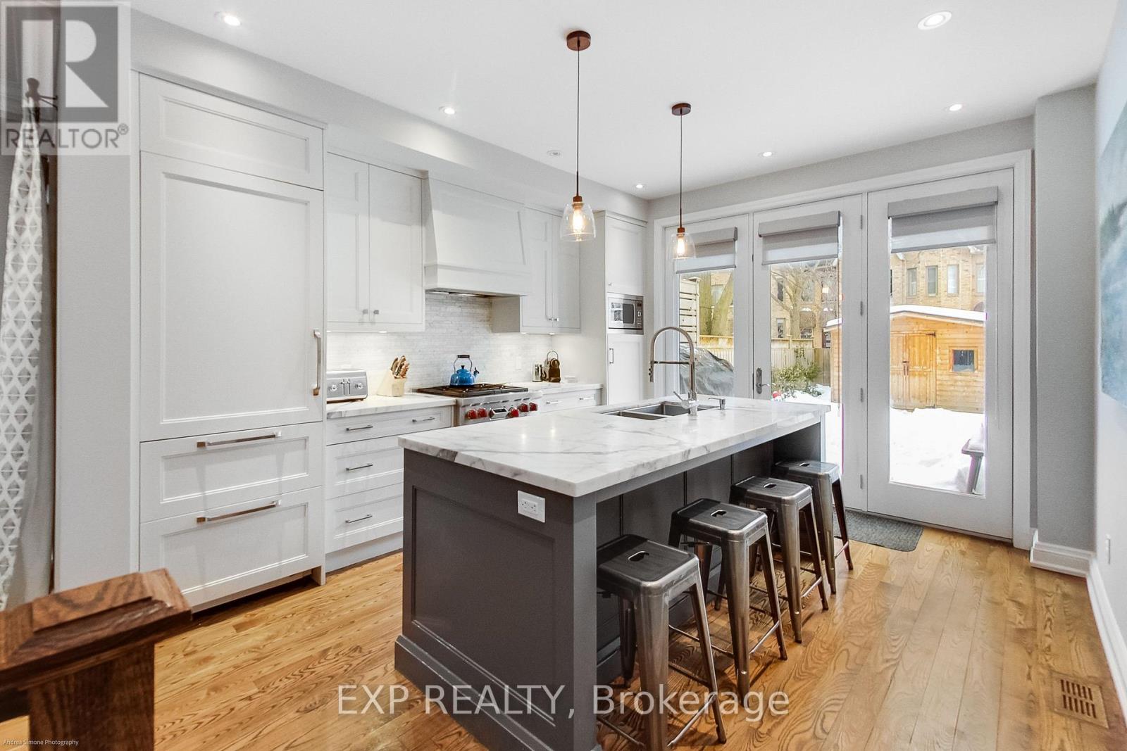 64 West Avenue, Toronto, Ontario  M4M 2L8 - Photo 14 - E13739770
