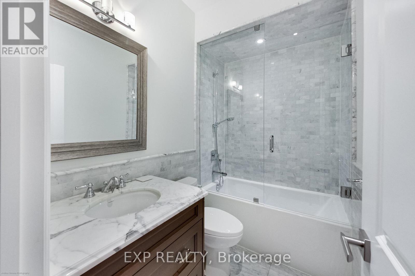64 West Avenue, Toronto, Ontario  M4M 2L8 - Photo 18 - E13739770