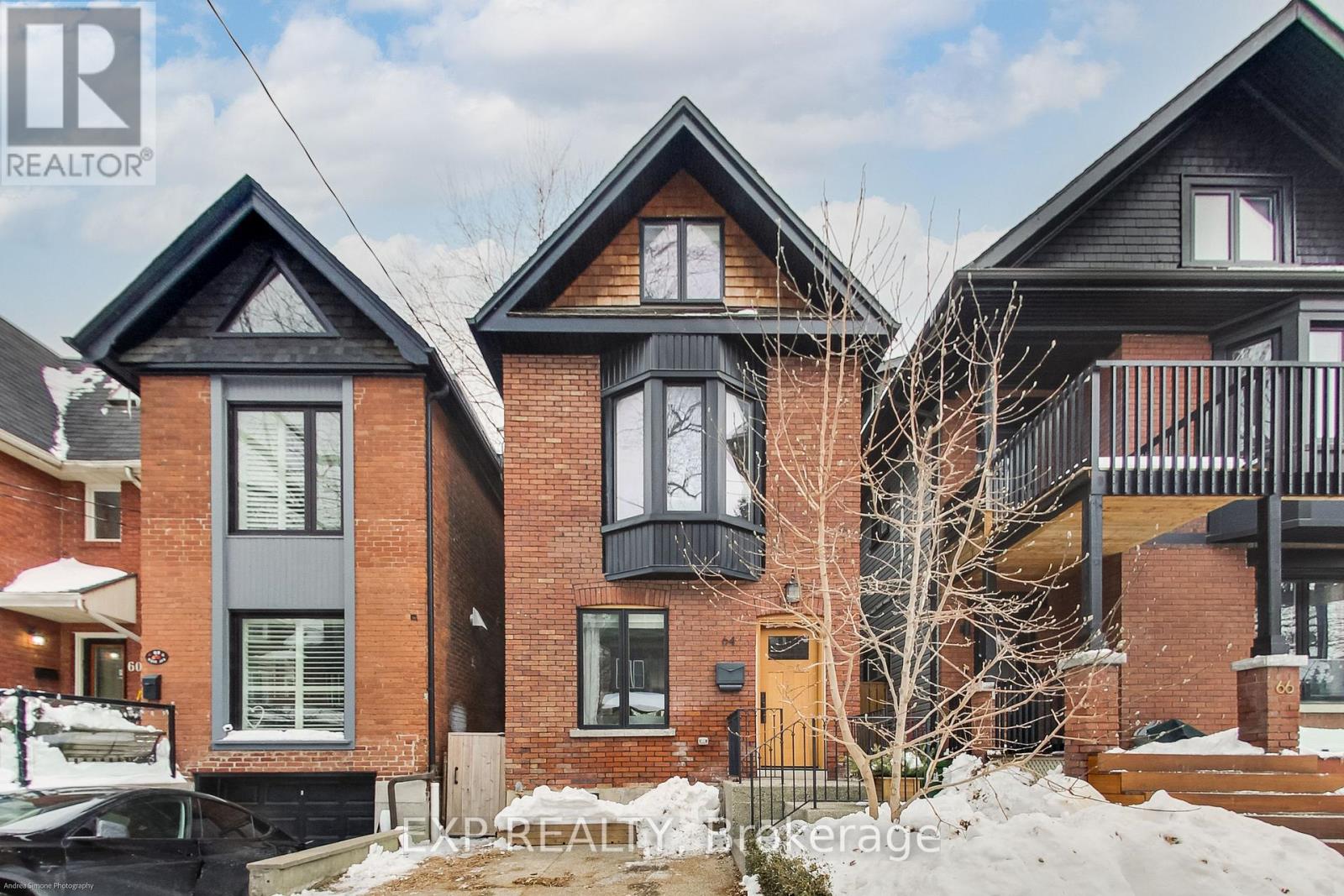 64 West Avenue, Toronto, Ontario  M4M 2L8 - Photo 2 - E13739770