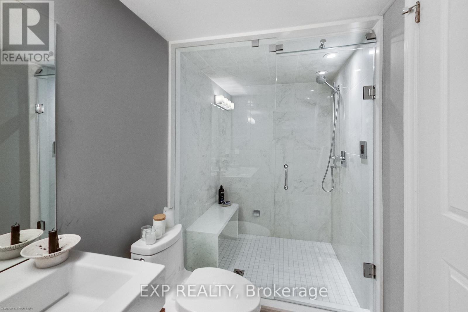 64 West Avenue, Toronto, Ontario  M4M 2L8 - Photo 27 - E13739770