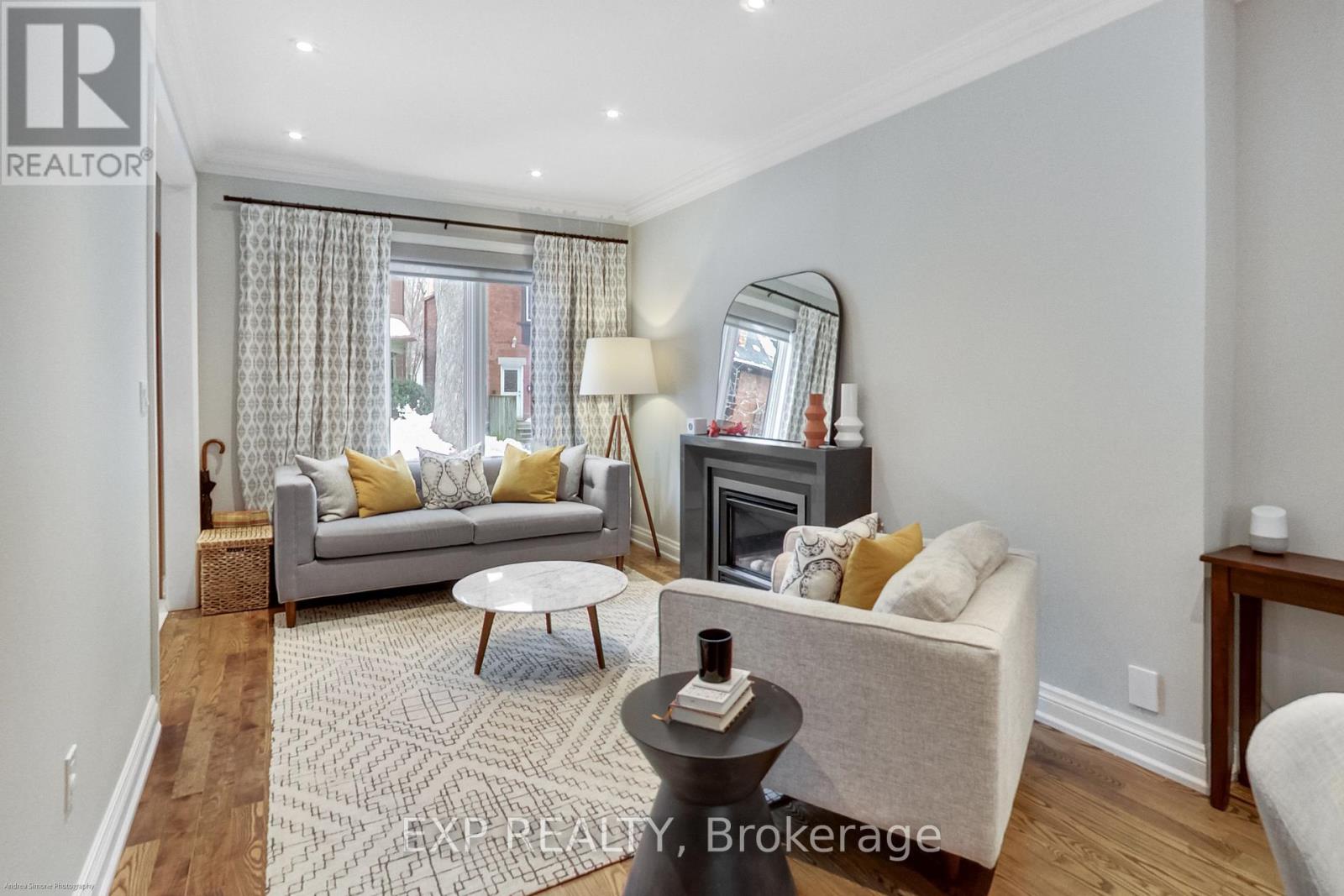 64 West Avenue, Toronto, Ontario  M4M 2L8 - Photo 5 - E13739770
