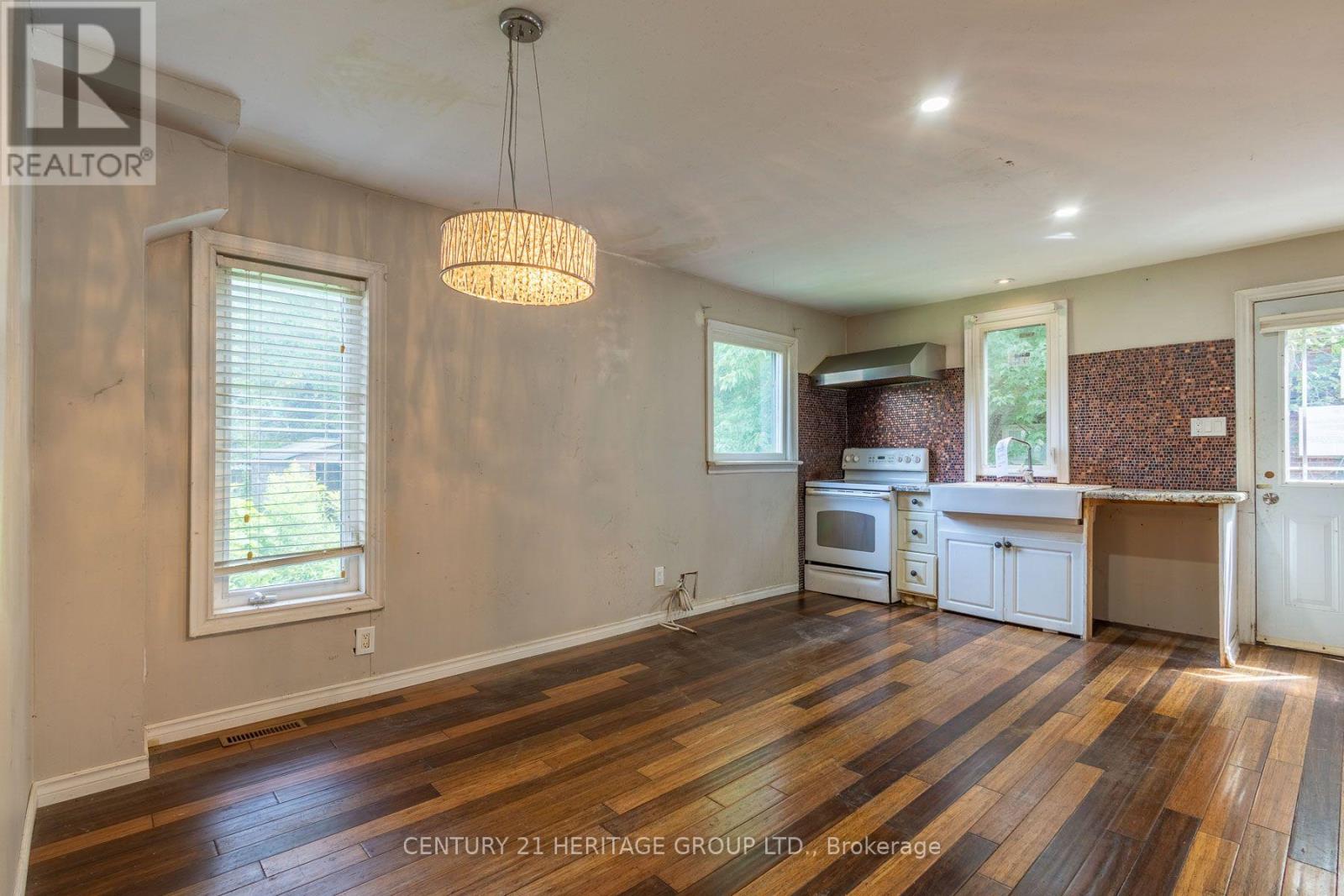 97 Zaph Avenue, Toronto, Ontario  M1C 1M9 - Photo 7 - E13739846