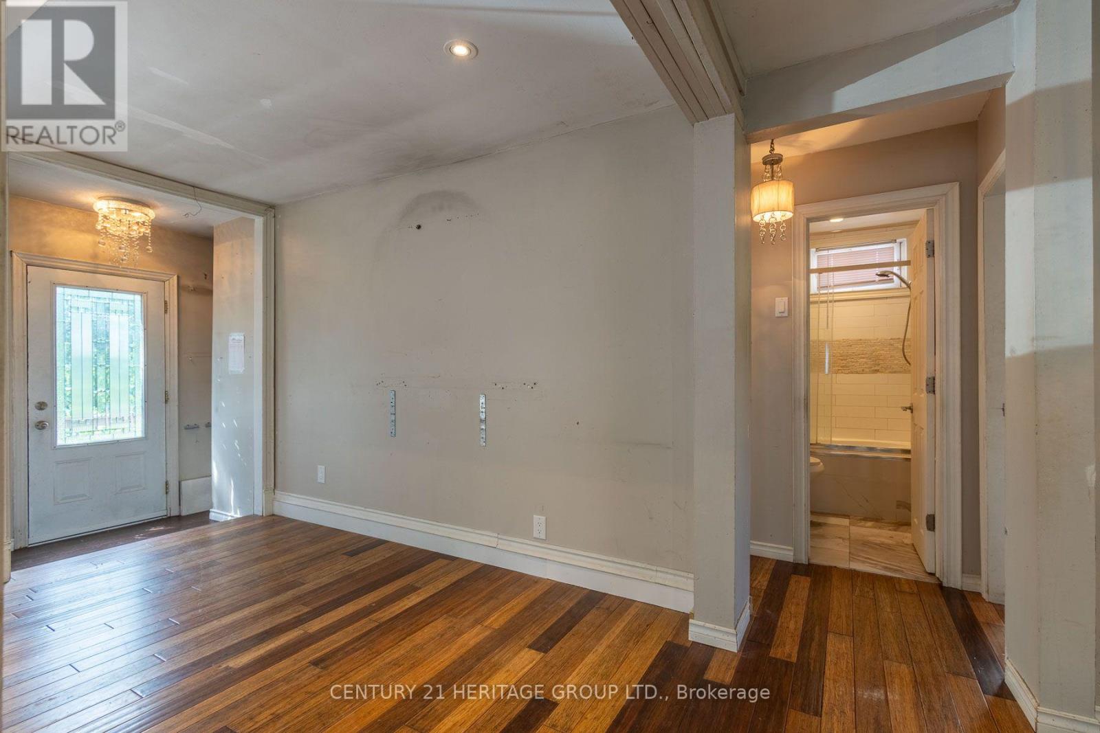 97 Zaph Avenue, Toronto, Ontario  M1C 1M9 - Photo 8 - E13739846