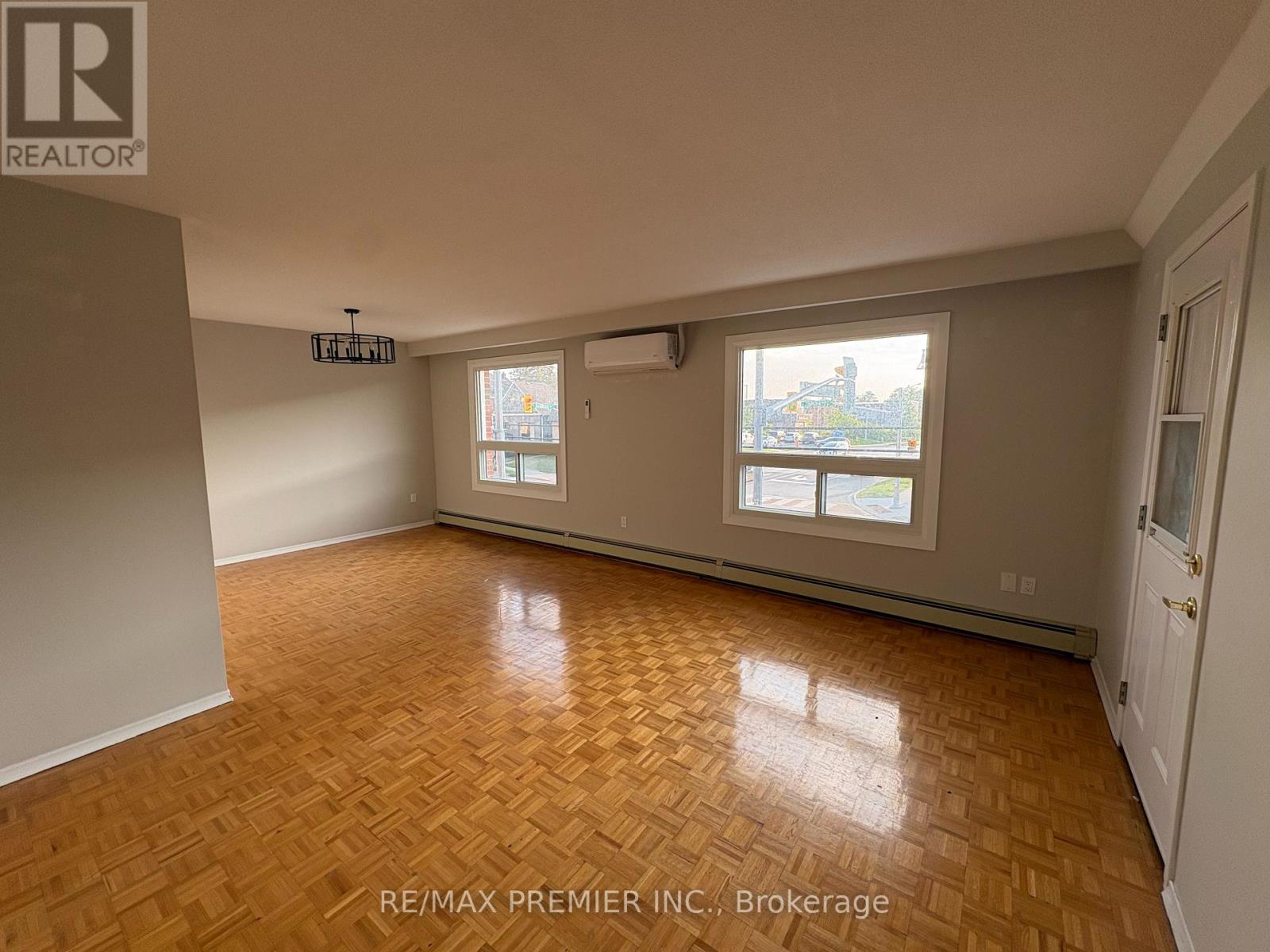 2 - 7955 Kipling Avenue, Vaughan, Ontario  L4L 1Z8 - Photo 2 - N13739784