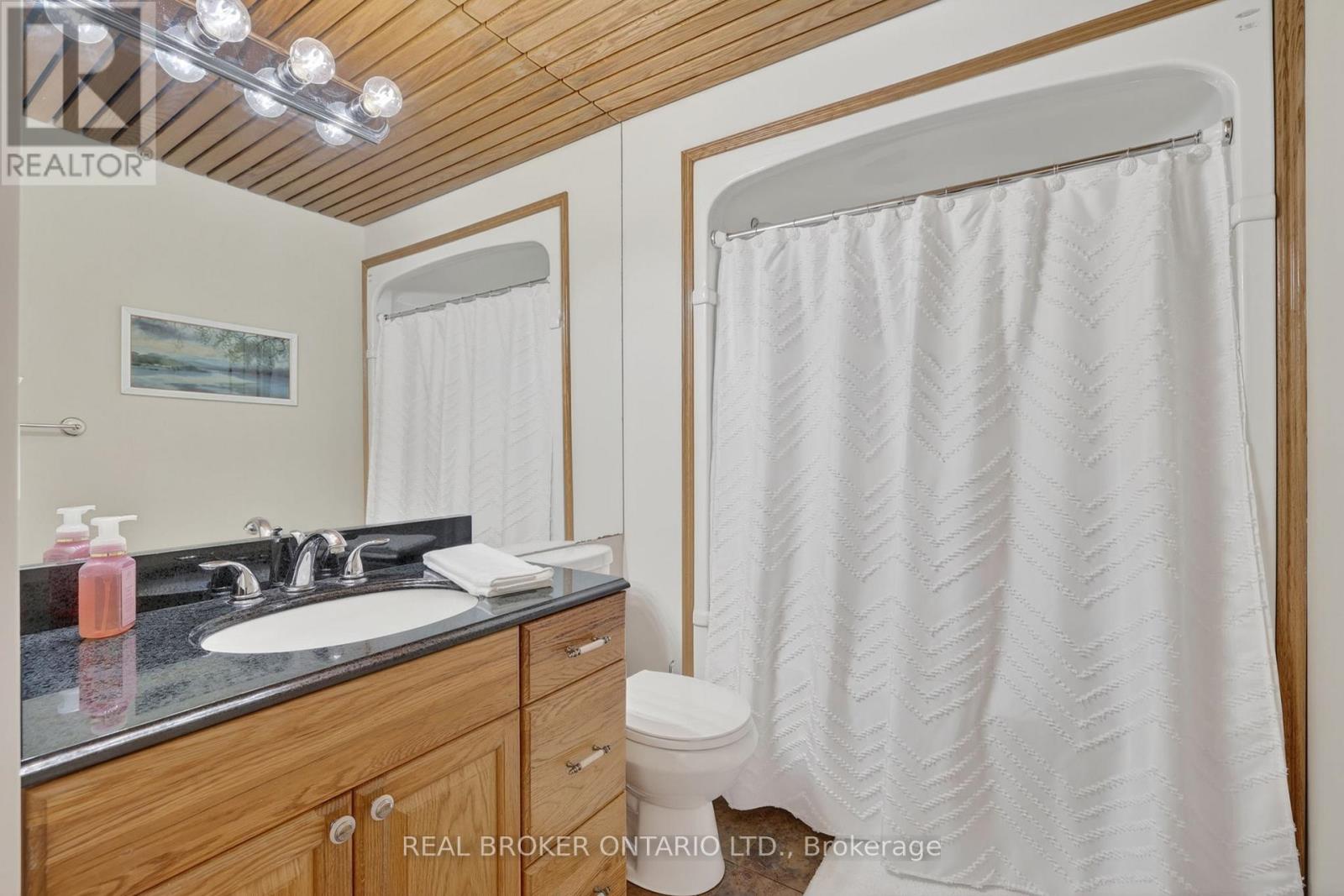 128 Olive Street, East Gwillimbury, Ontario  L9N 1M2 - Photo 17 - N13739874