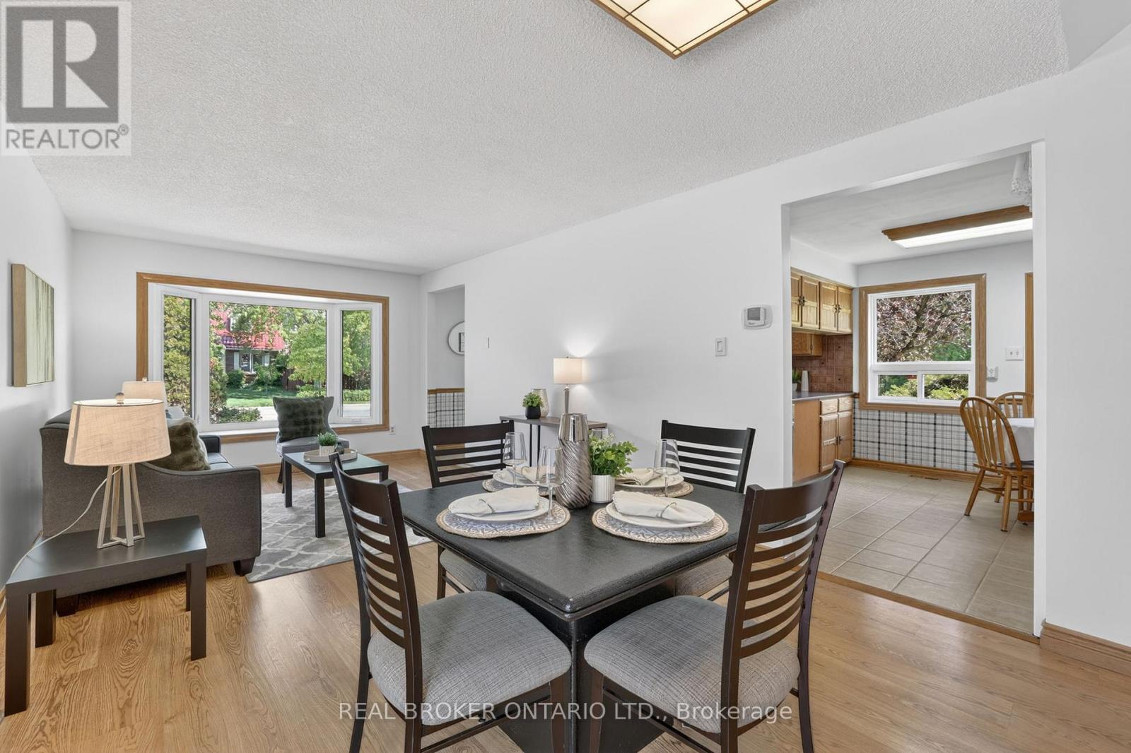 128 Olive Street, East Gwillimbury, Ontario  L9N 1M2 - Photo 6 - N13739874