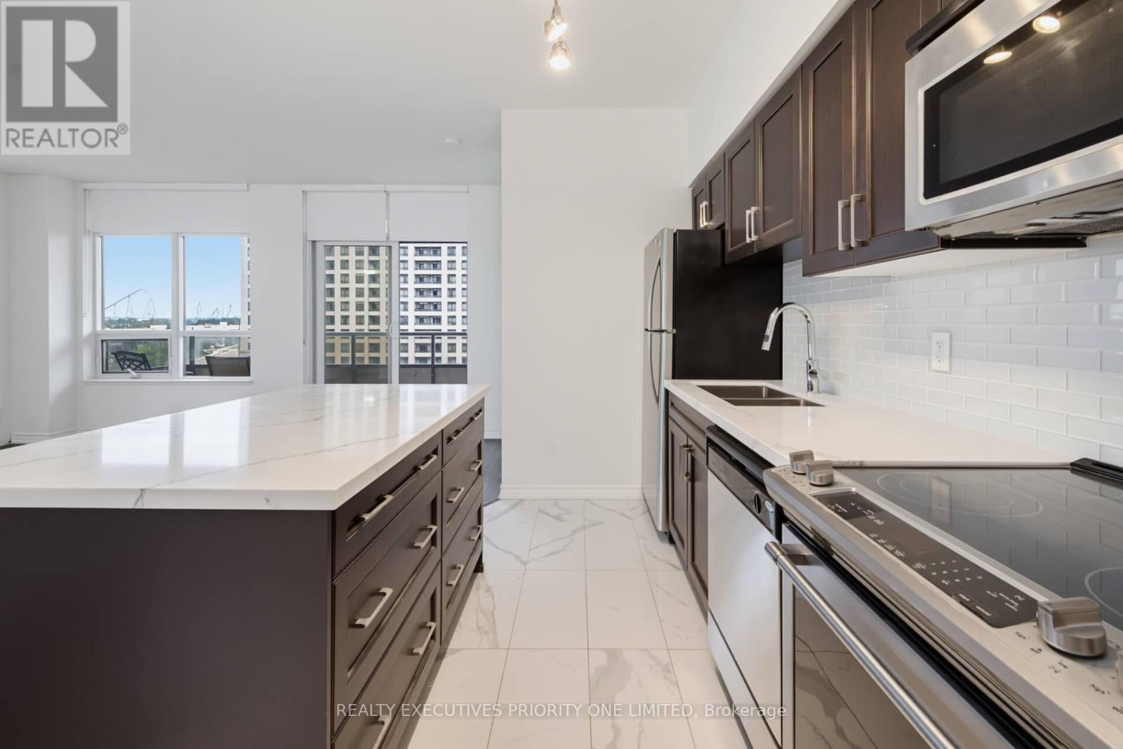605 - 9225 Jane Street, Vaughan, Ontario  L6A 0J7 - Photo 12 - N13739904