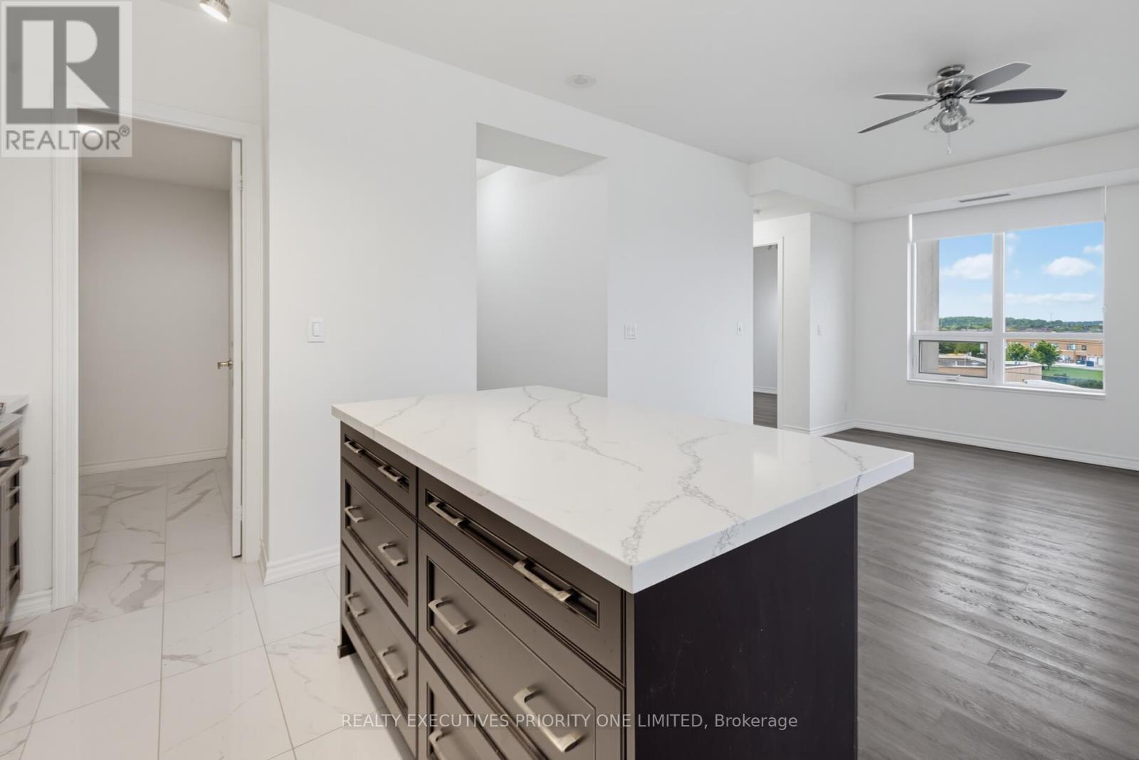 605 - 9225 Jane Street, Vaughan, Ontario  L6A 0J7 - Photo 13 - N13739904