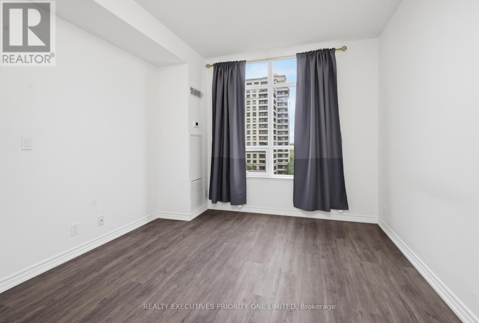 605 - 9225 Jane Street, Vaughan, Ontario  L6A 0J7 - Photo 17 - N13739904