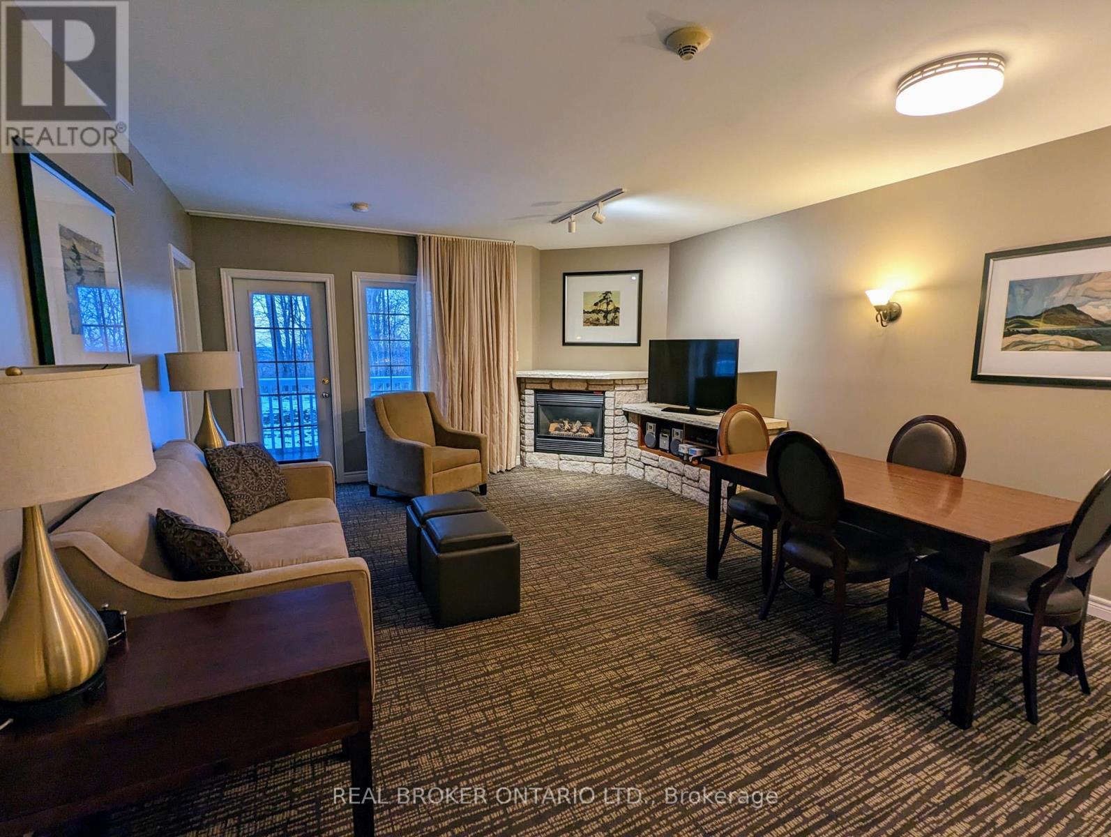 90 Highland Drive, Oro-Medonte (Horseshoe Valley), Ontario  L0L 2L0 - Photo 3 - S13739786