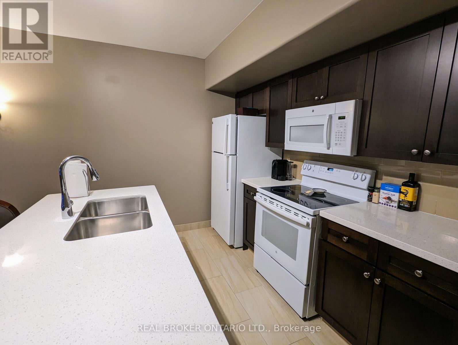 90 Highland Drive, Oro-Medonte (Horseshoe Valley), Ontario  L0L 2L0 - Photo 4 - S13739786