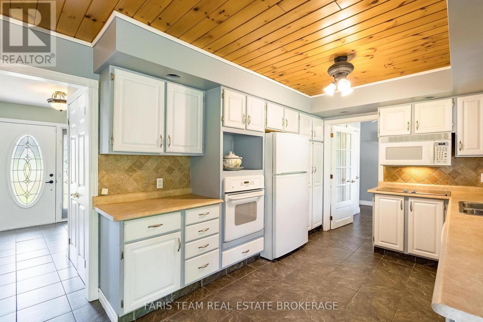 2536 4th Line N, Oro-Medonte, Ontario  L0L 2L0 - Photo 8 - S13739848