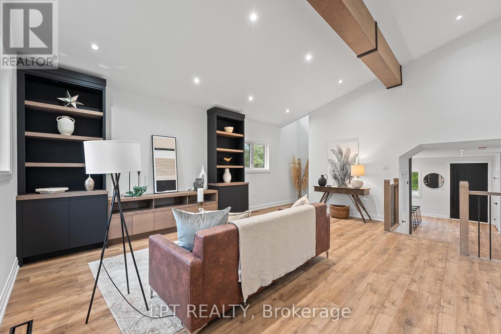 168 Berczy Street, Barrie, Ontario  L4M 3R6 - Photo 16 - S13739866