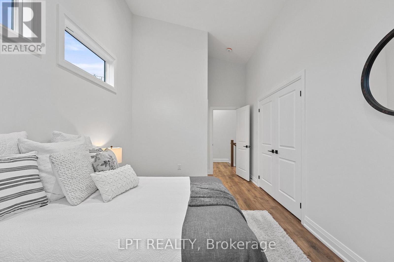 168 Berczy Street, Barrie, Ontario  L4M 3R6 - Photo 21 - S13739866