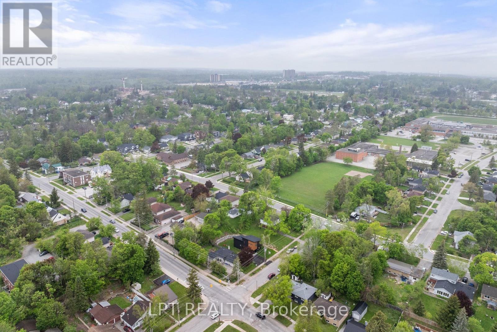 168 Berczy Street, Barrie, Ontario  L4M 3R6 - Photo 37 - S13739866