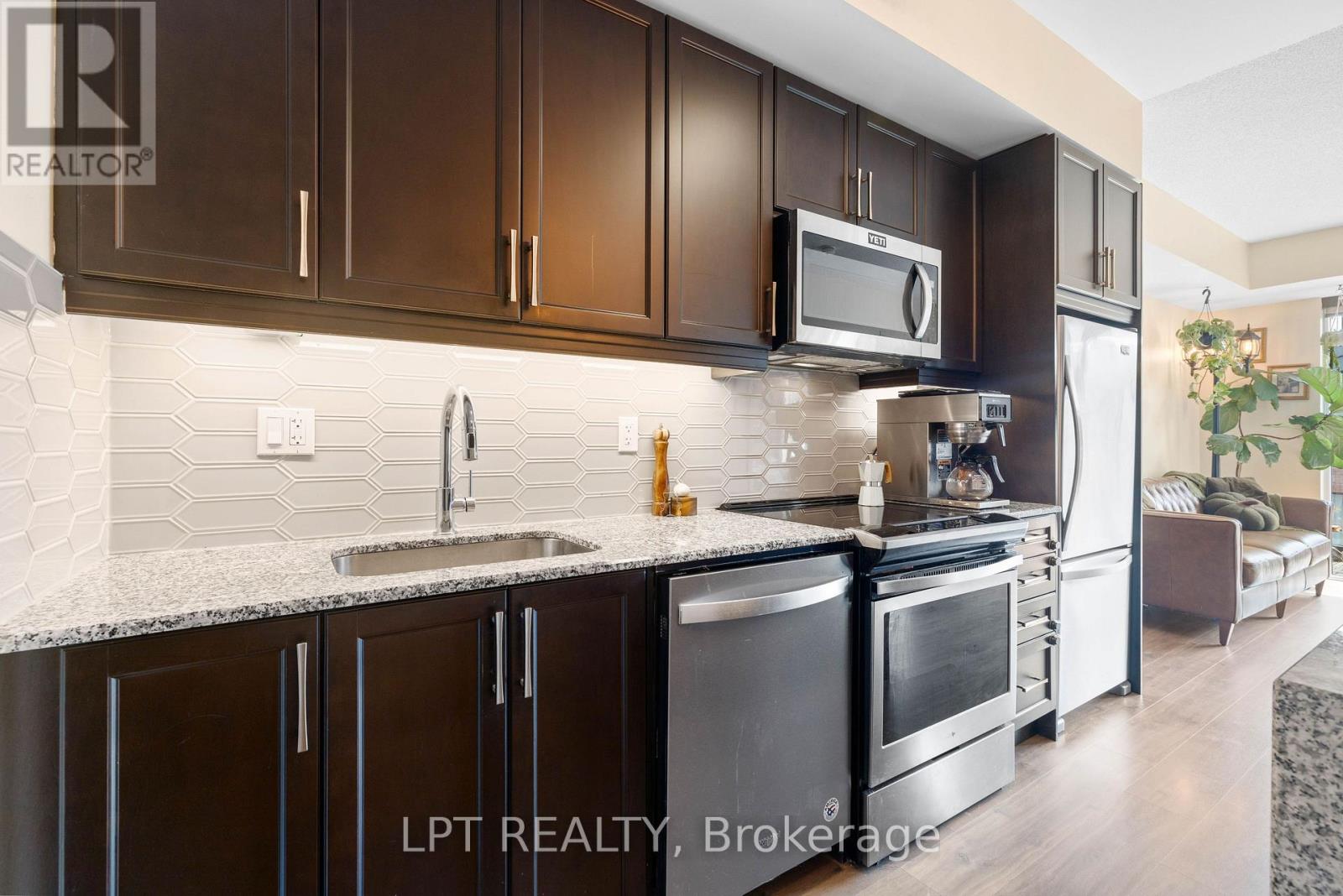 303 - 50 Ann Street, Caledon, Ontario  L7E 1B9 - Photo 12 - W13739782
