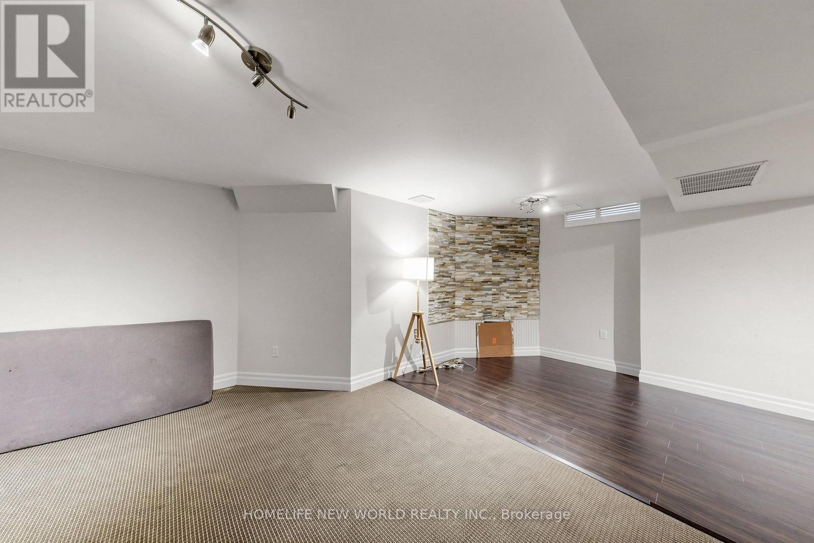 3973 Rolling Valley Drive, Mississauga, Ontario  L5L 5P3 - Photo 41 - W13739802