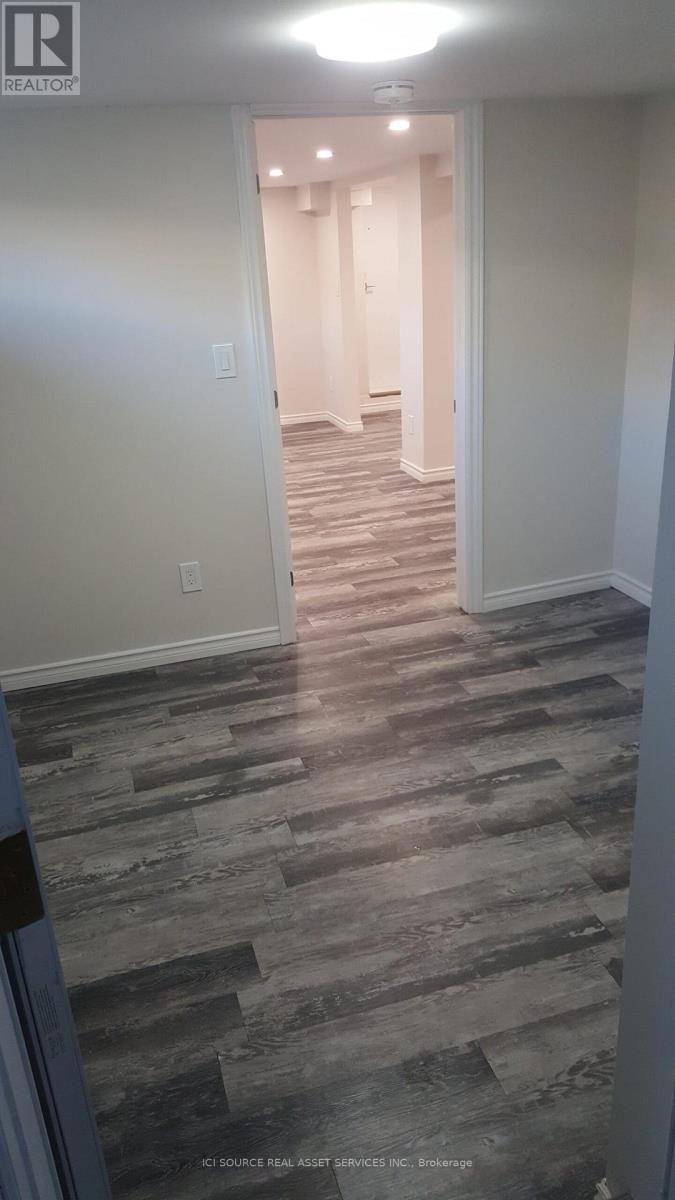 5 - 44 Bartonville Avenue W, Toronto, Ontario  M6M 2B5 - Photo 10 - W13739808
