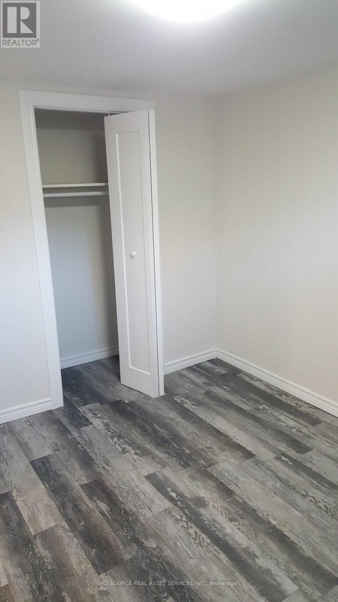 5 - 44 Bartonville Avenue W, Toronto, Ontario  M6M 2B5 - Photo 11 - W13739808