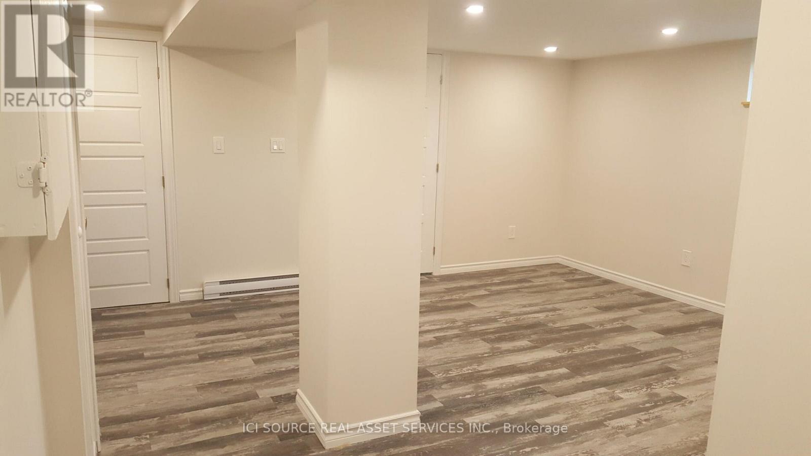 5 - 44 Bartonville Avenue W, Toronto, Ontario  M6M 2B5 - Photo 20 - W13739808