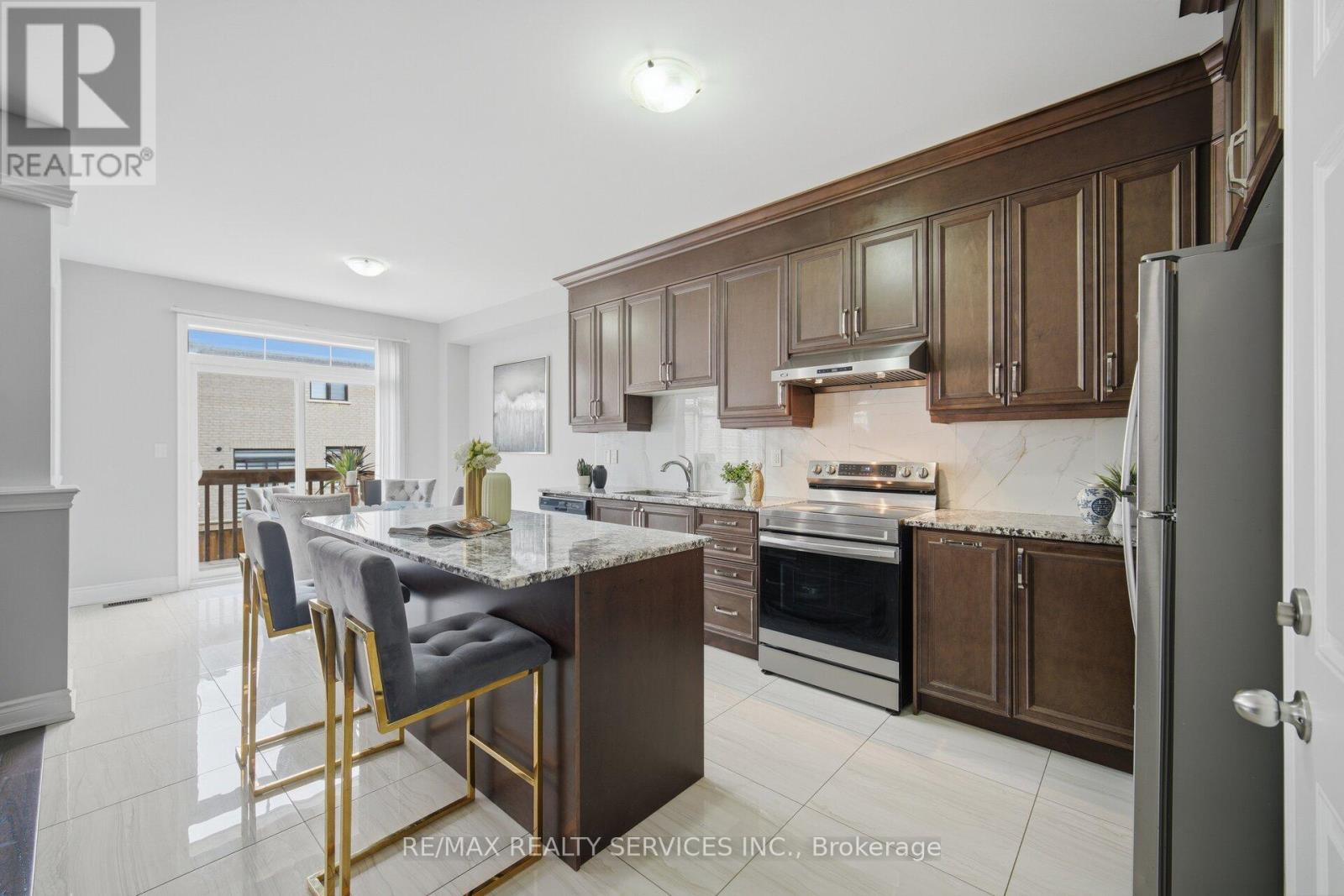 12 Enclave Trail, Brampton, Ontario  L6R 4B3 - Photo 15 - W13739828