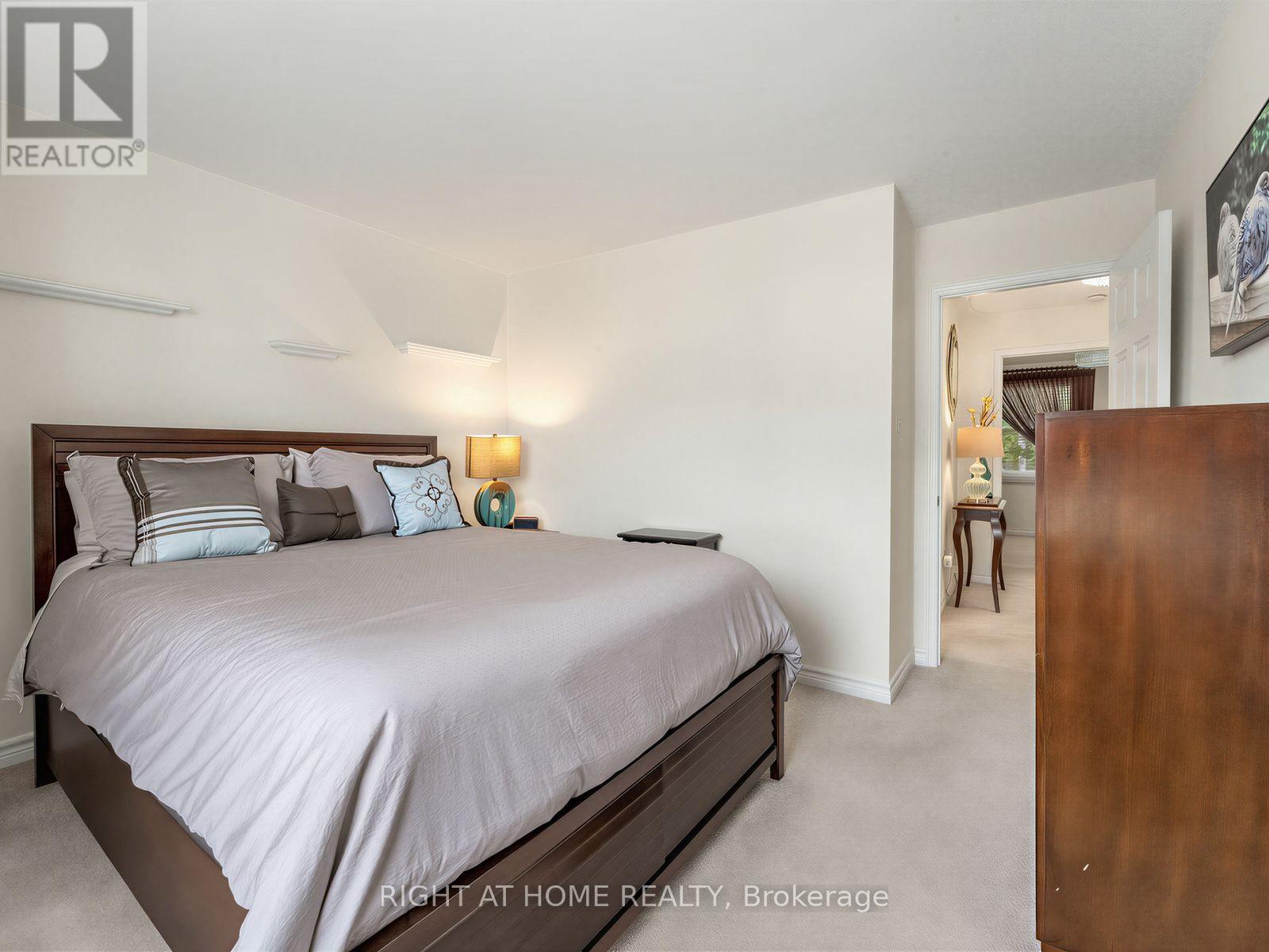 25 - 25 Tamarack Circle, Toronto, Ontario  M9P 3T9 - Photo 22 - W13739830
