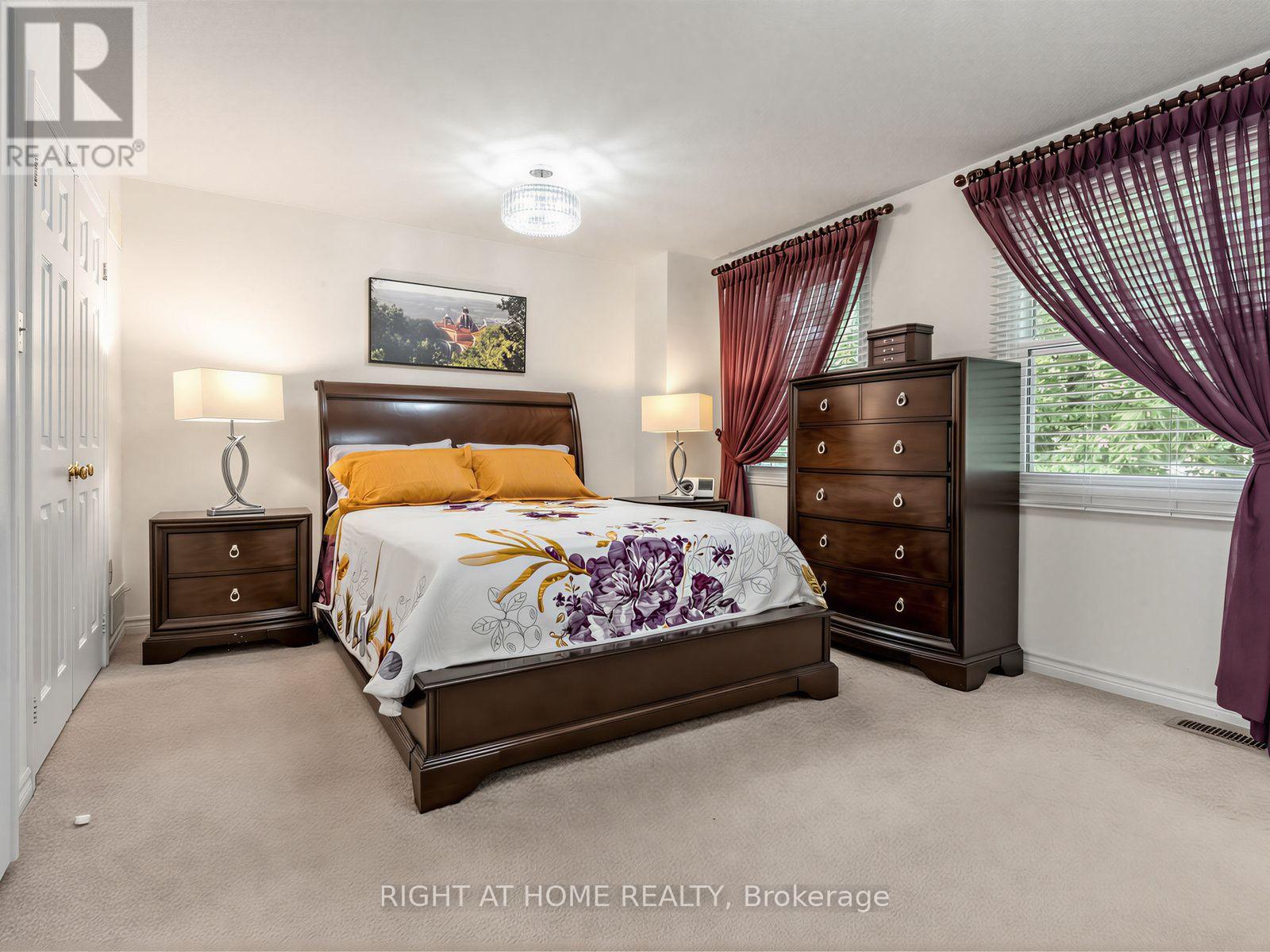 25 - 25 Tamarack Circle, Toronto, Ontario  M9P 3T9 - Photo 24 - W13739830