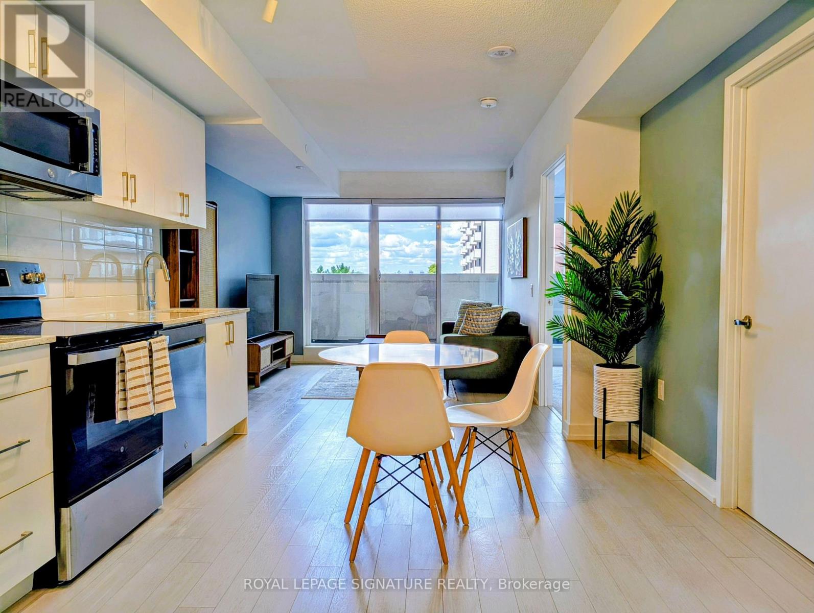 509 - 4010 Eglinton Avenue W, Toronto, Ontario  M9A 0G5 - Photo 3 - W13739892