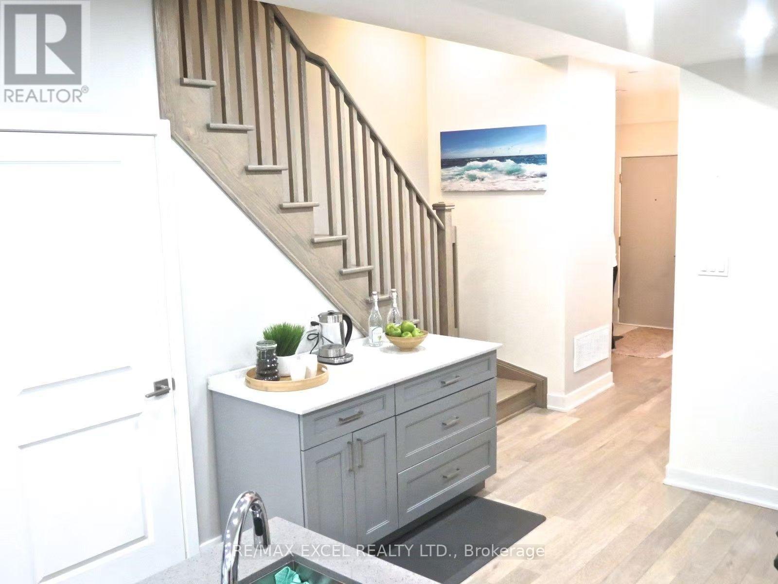 Room4 - 70 William Duncan Road, Toronto, Ontario  M3K 0C5 - Photo 6 - W13739908