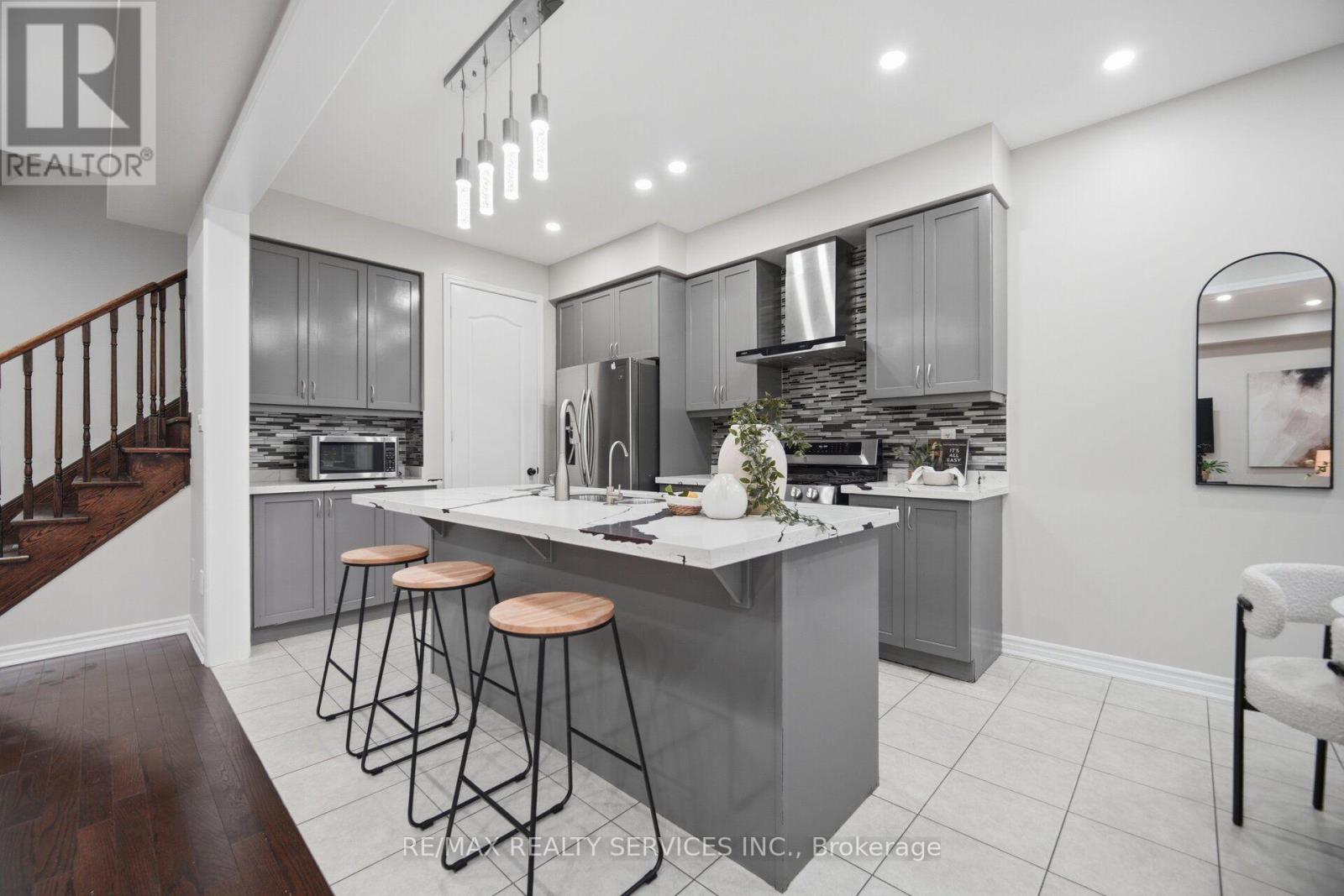 3 Fenchurch Drive, Brampton, Ontario  L7A 4G5 - Photo 13 - W13739914